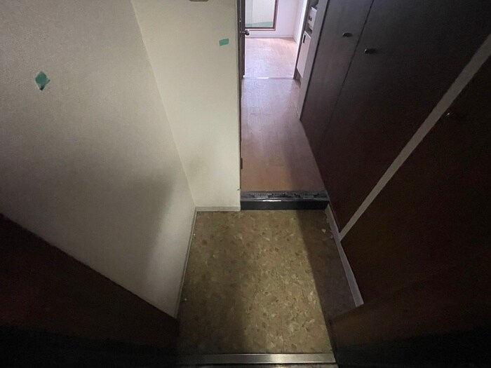物件内観写真14　(玄関)
