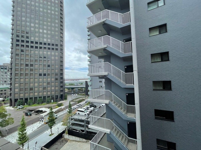 物件内観写真15　(室内からの展望)