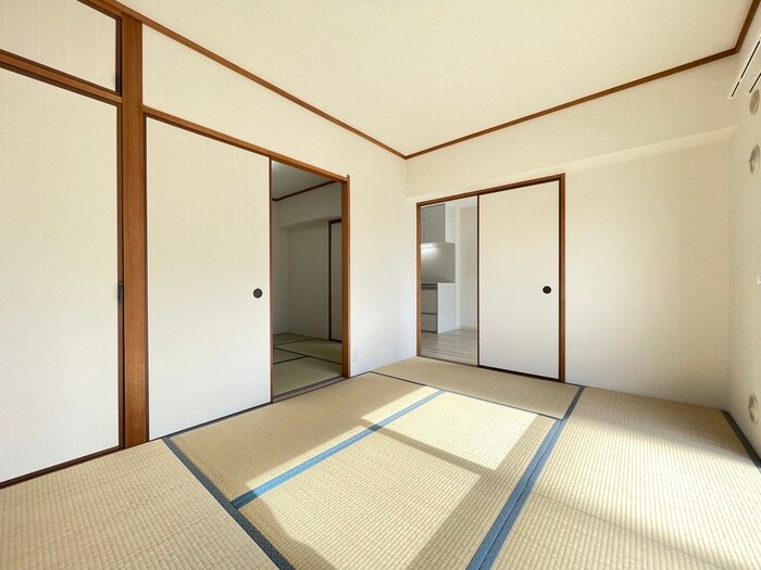 物件内観写真10　(居室)