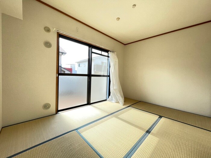 物件内観写真11　(居室)