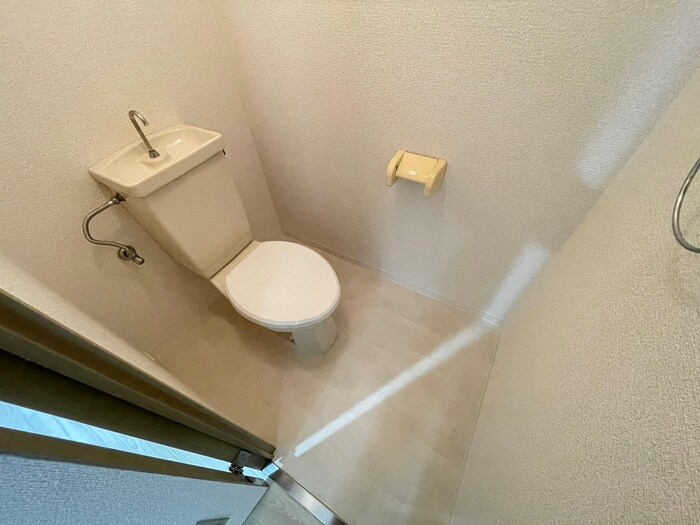 物件内観写真15　(トイレ)