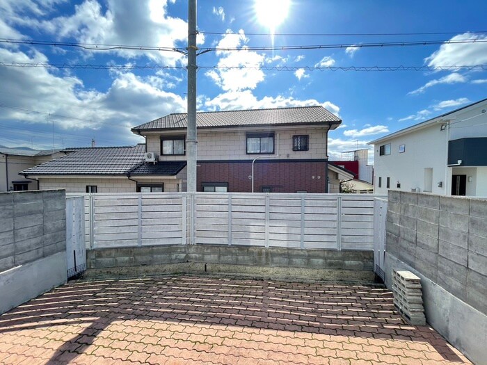 物件内観写真22　(室内からの展望)