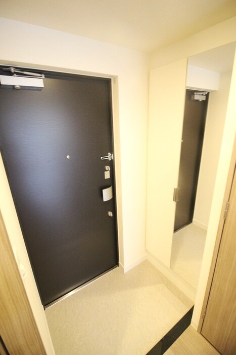 物件内観写真17　(玄関)