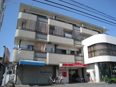 ロイヤルフラワーマンション外観写真