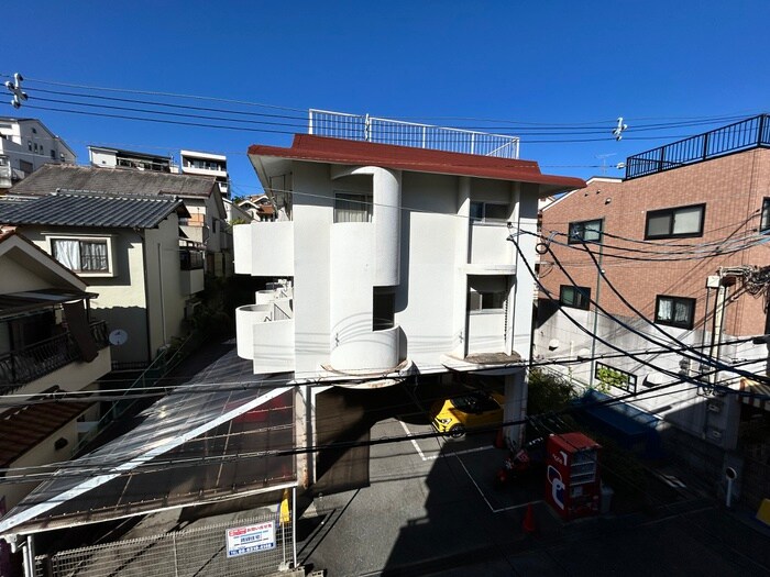 物件内観写真20　(室内からの展望)