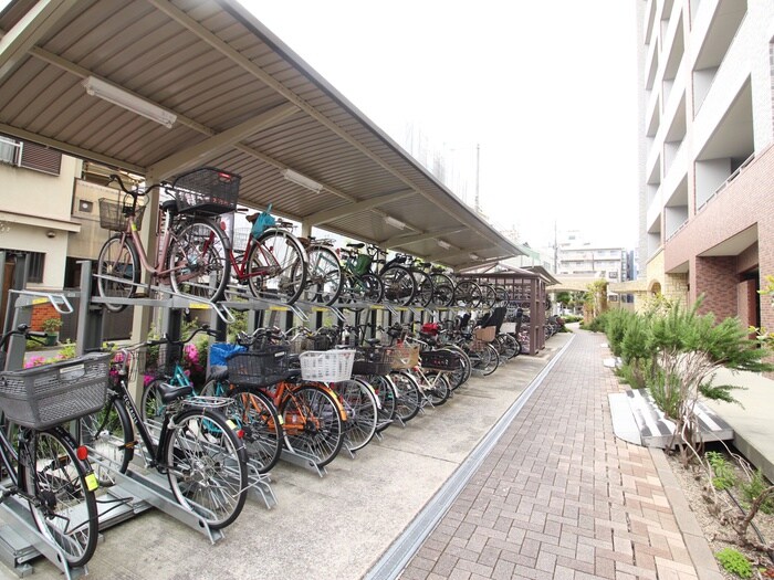 物件外観写真5　(駐輪場)