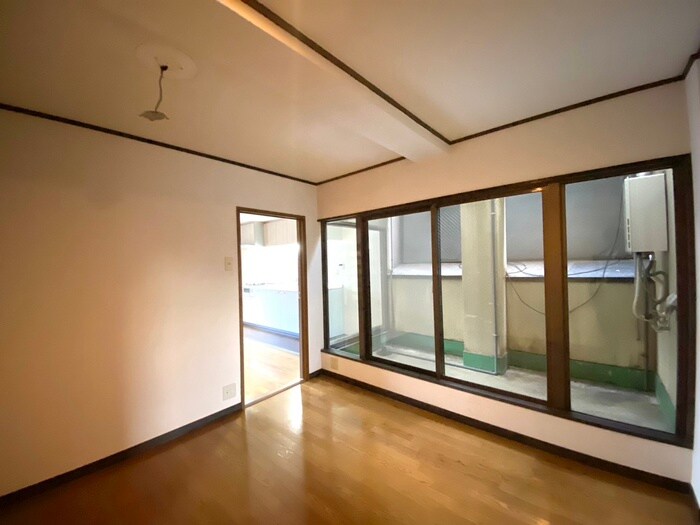 物件内観写真8　(居室)