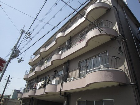 トナミマンション外観写真