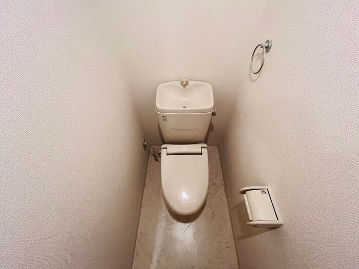 物件内観写真12　(トイレ)