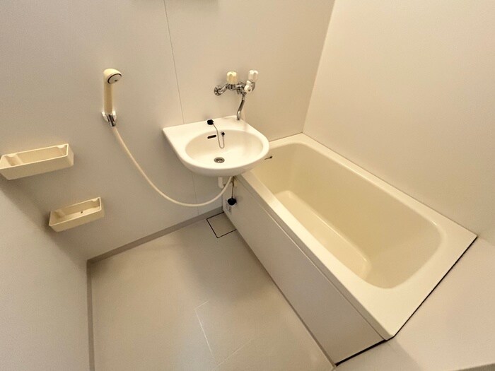 物件内観写真13　(バス／シャワールーム等)