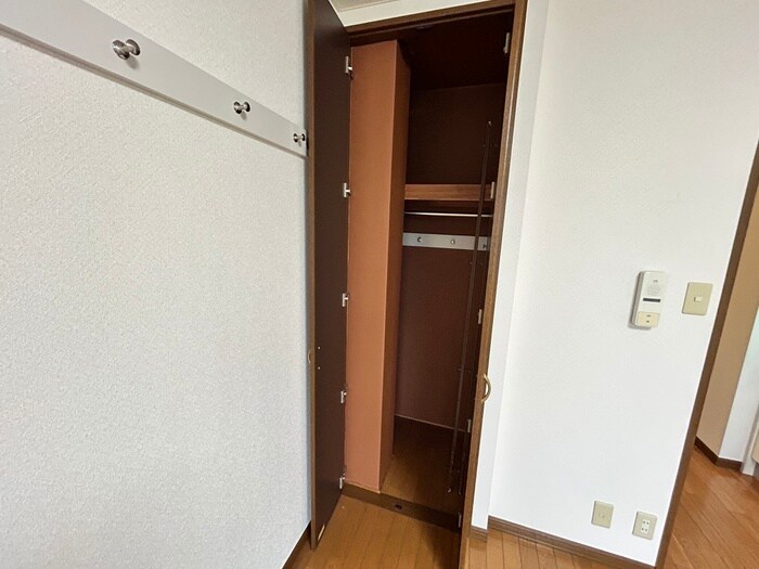 物件内観写真18　(収納)