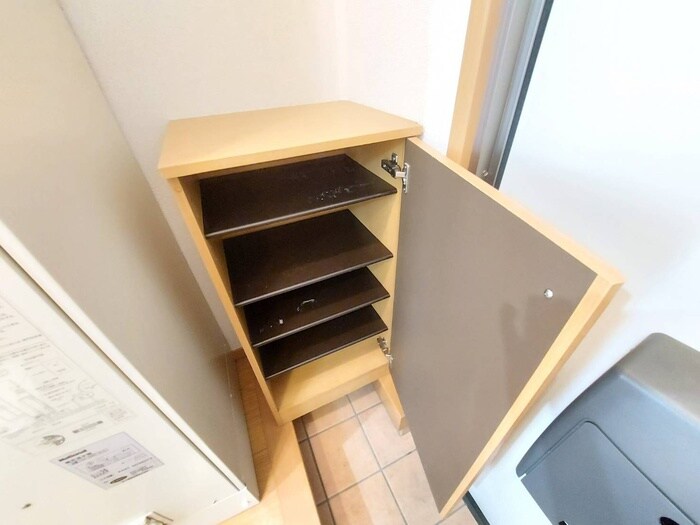 物件内観写真17　(靴箱)