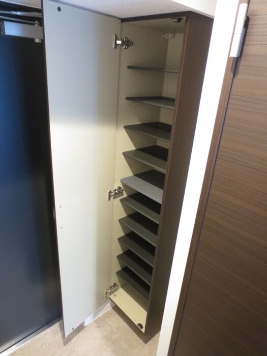 物件内観写真16　(靴箱)