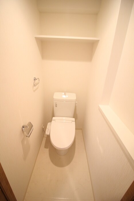 物件内観写真8　(トイレ)