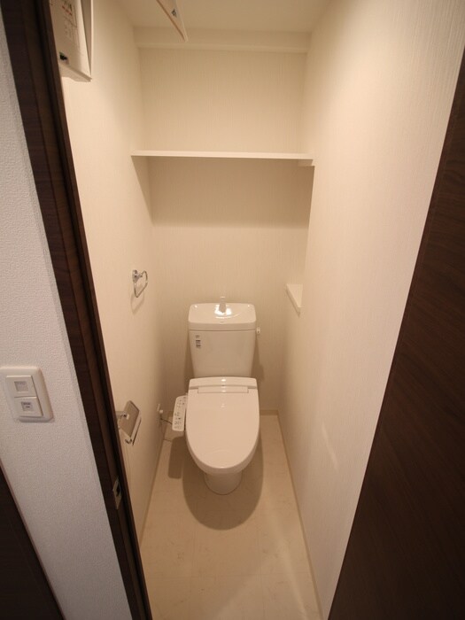 物件内観写真8　(トイレ)