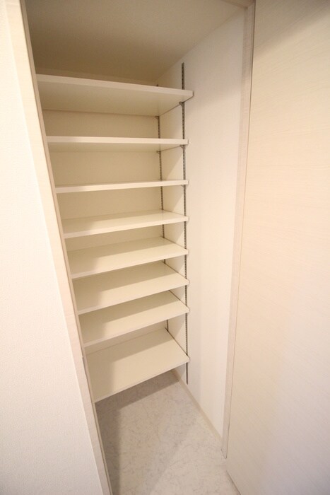 物件内観写真17　(靴箱)