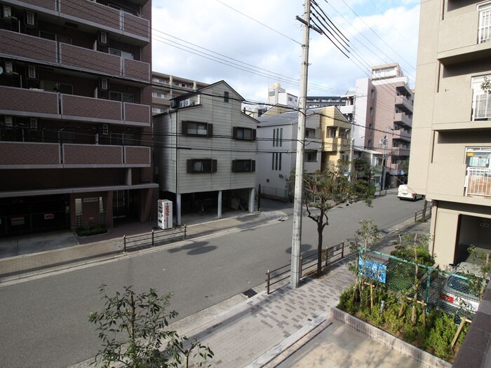 物件内観写真17　(室内からの展望)