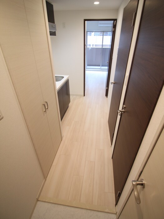 物件内観写真18　(廊下)