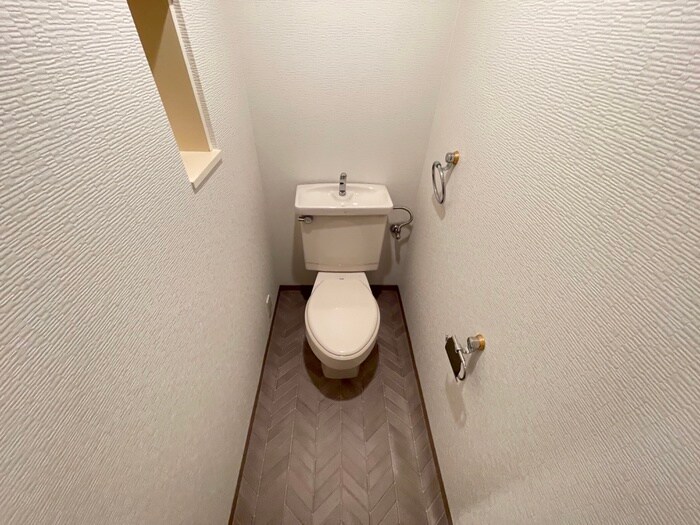 物件内観写真11　(トイレ)
