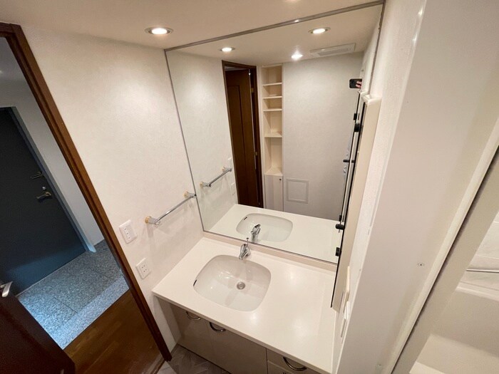 物件内観写真12　(洗面)