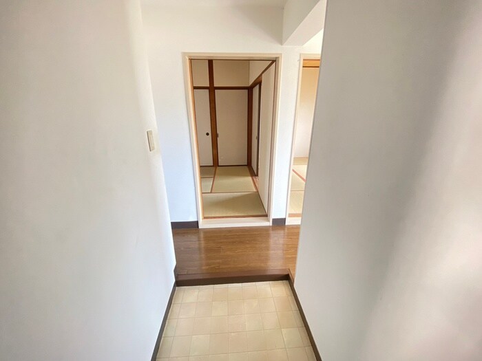 物件内観写真19　(廊下)