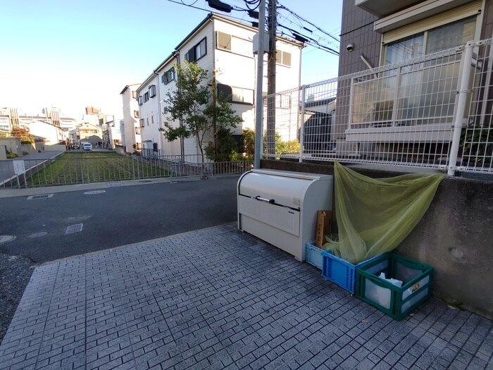 物件外観写真4　(建物設備)