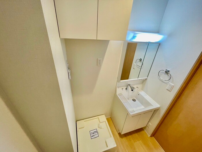 物件内観写真12　(洗濯機置場)