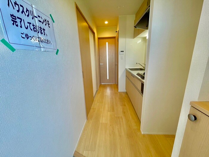 物件内観写真19　(廊下)