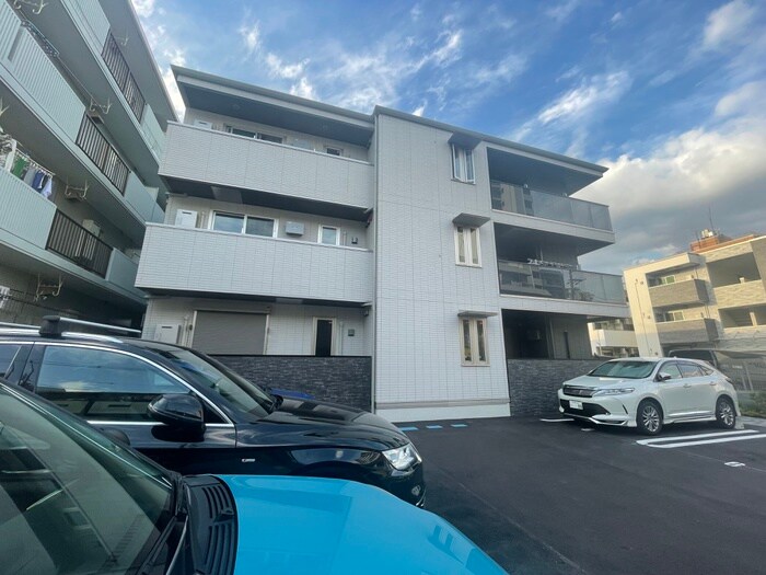 物件外観写真1　(外観写真)