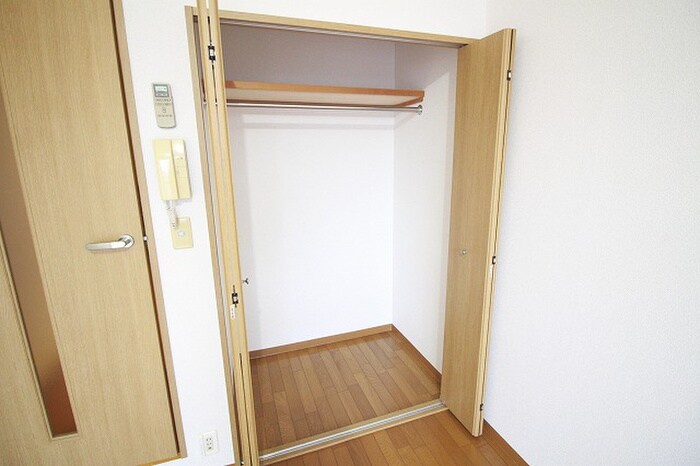 物件内観写真11　(収納)