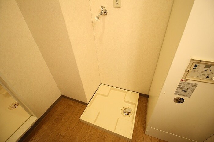 物件内観写真19　(洗濯機置場)