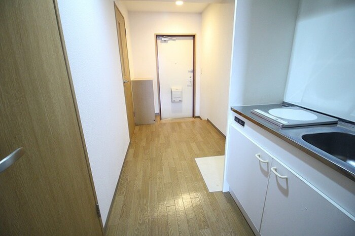 物件内観写真20　(廊下)