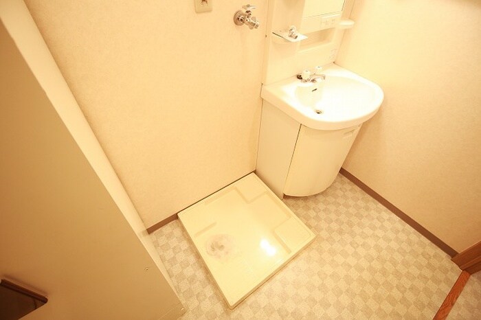 物件内観写真21　(洗濯機置場)