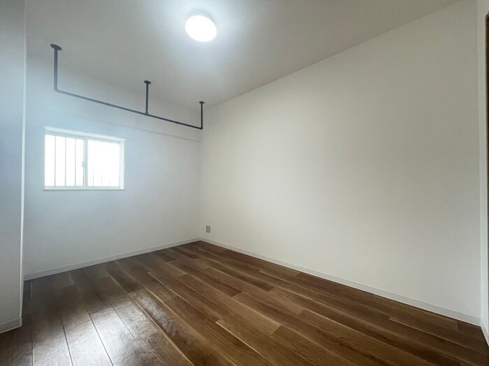 物件内観写真10　(居室)