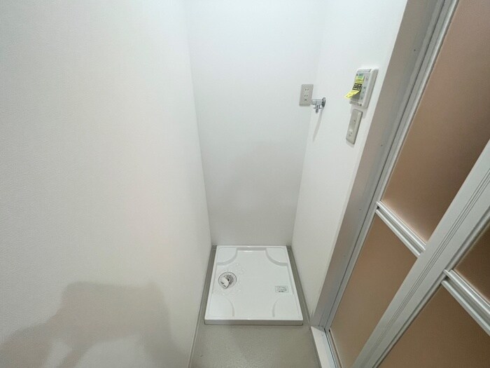 物件内観写真19　(洗濯機置場)