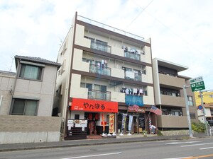 明石マンション外観写真