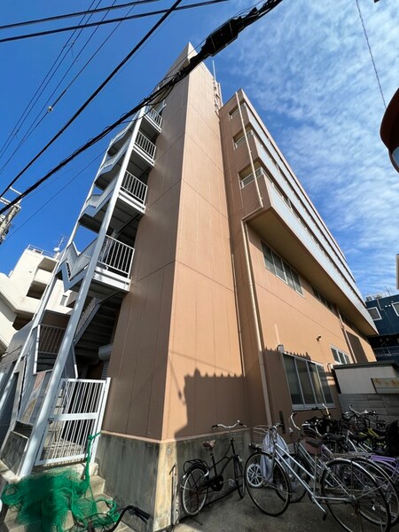 セレーネ蛍池外観写真