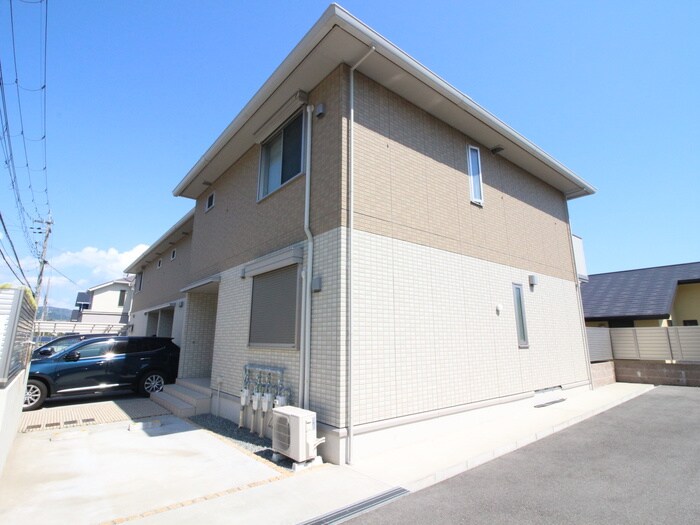 物件外観写真6　(外観写真)