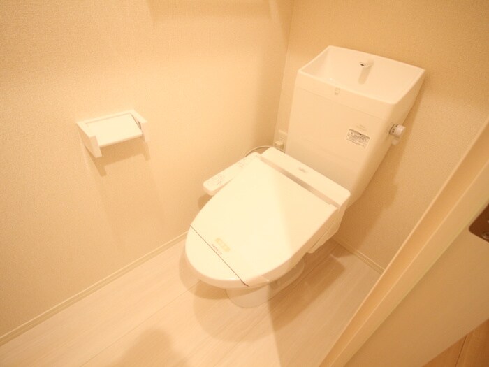 物件内観写真14　(トイレ)