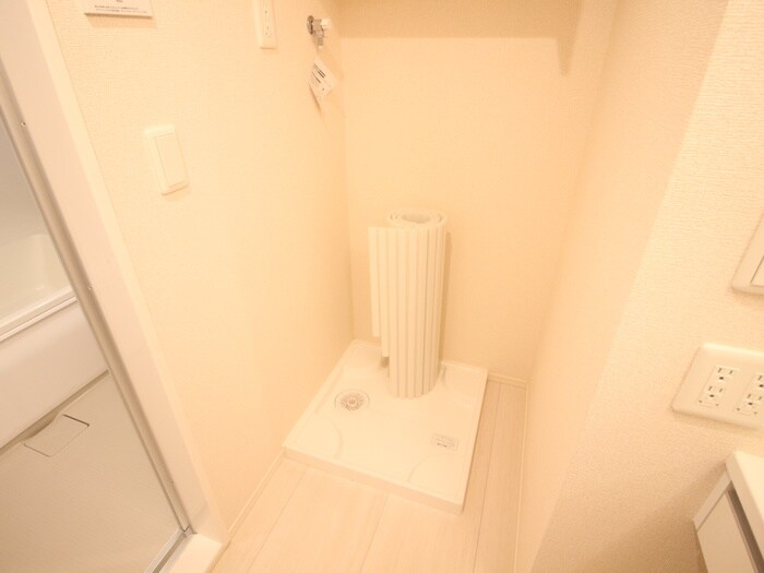 物件内観写真20　(洗濯機置場)