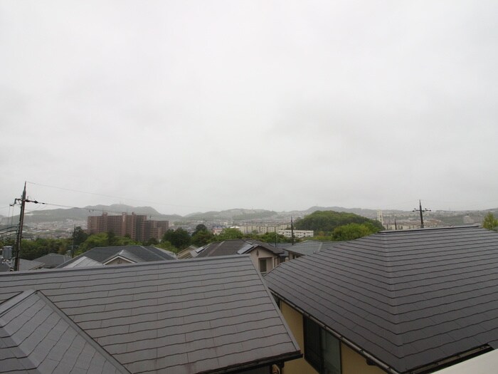 物件内観写真22　(室内からの展望)