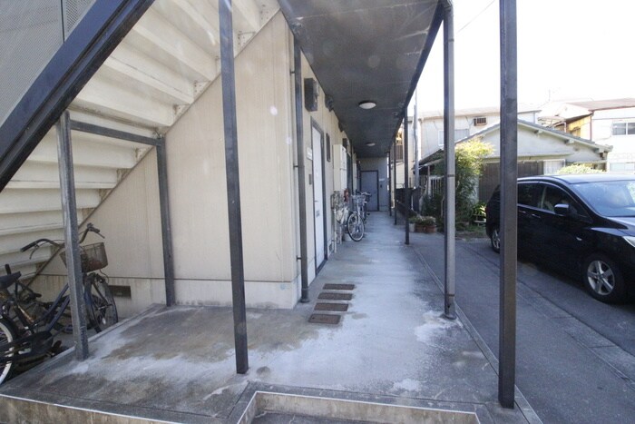 物件外観写真5　(駐輪場)