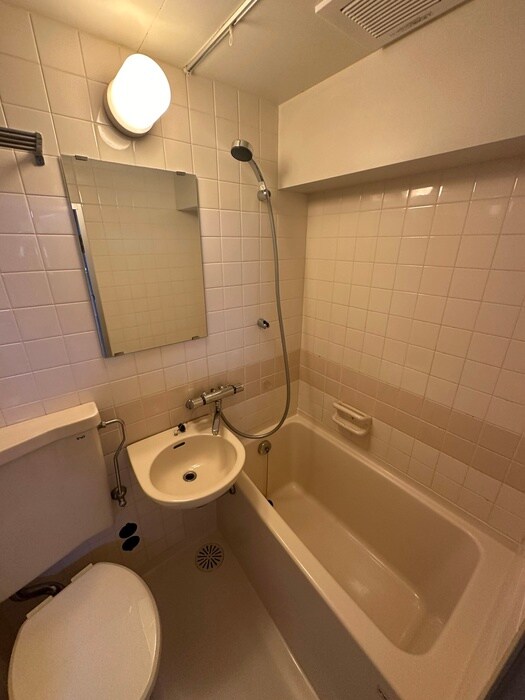 物件内観写真3　(バス／シャワールーム等)