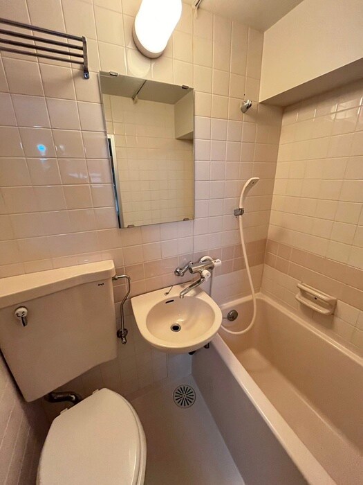 物件内観写真4　(洗面)