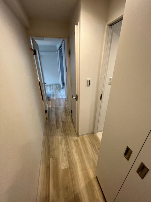 物件内観写真9　(廊下)