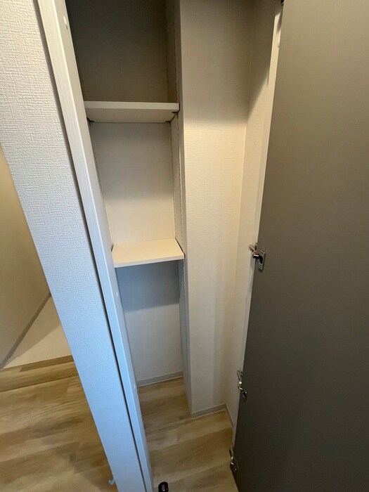 物件内観写真12　(収納)