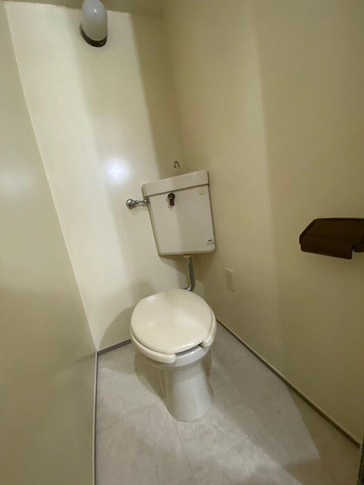 物件内観写真14　(トイレ)