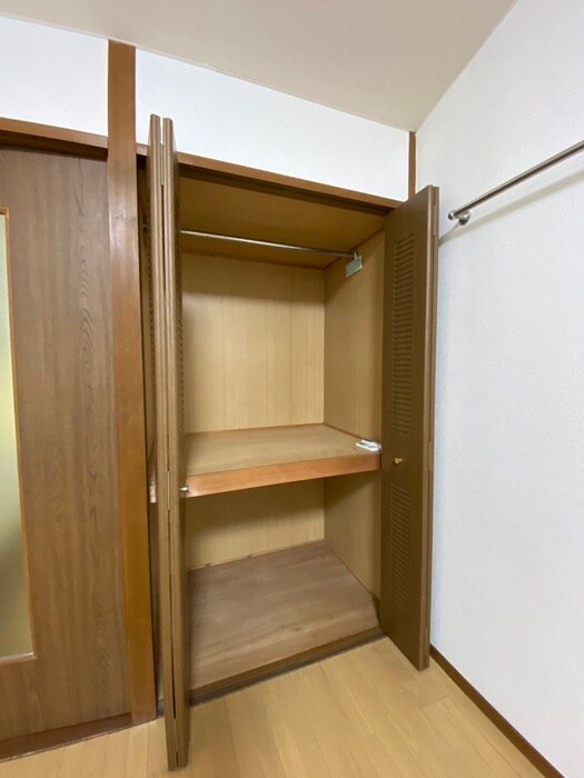 物件内観写真15　(収納)