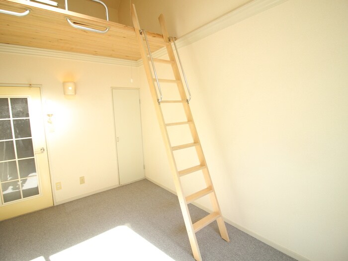 物件内観写真11　(ロフト)