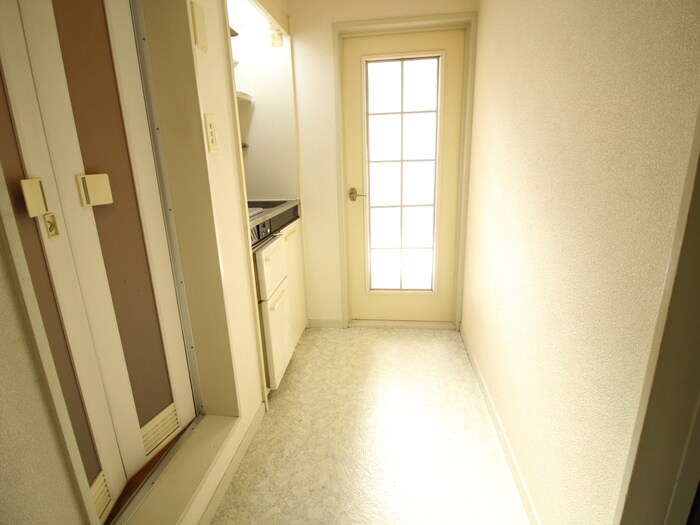 物件内観写真18　(廊下)